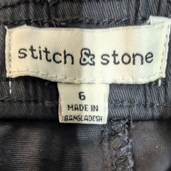 Stitch & Stone 2 Piece Set Boys Size 6 Beige and Black Floral Print - Picture 5 of 6